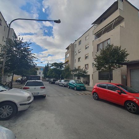 Central Home Away From Home Shkodër エクステリア 写真